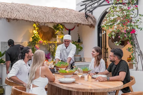A hosted outdoor dining moment at Casa Diplomatico